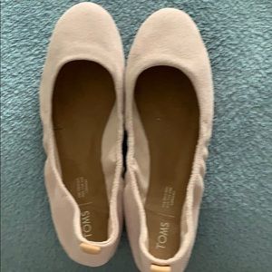 TOMS Suede Olivia Flats in baby pink